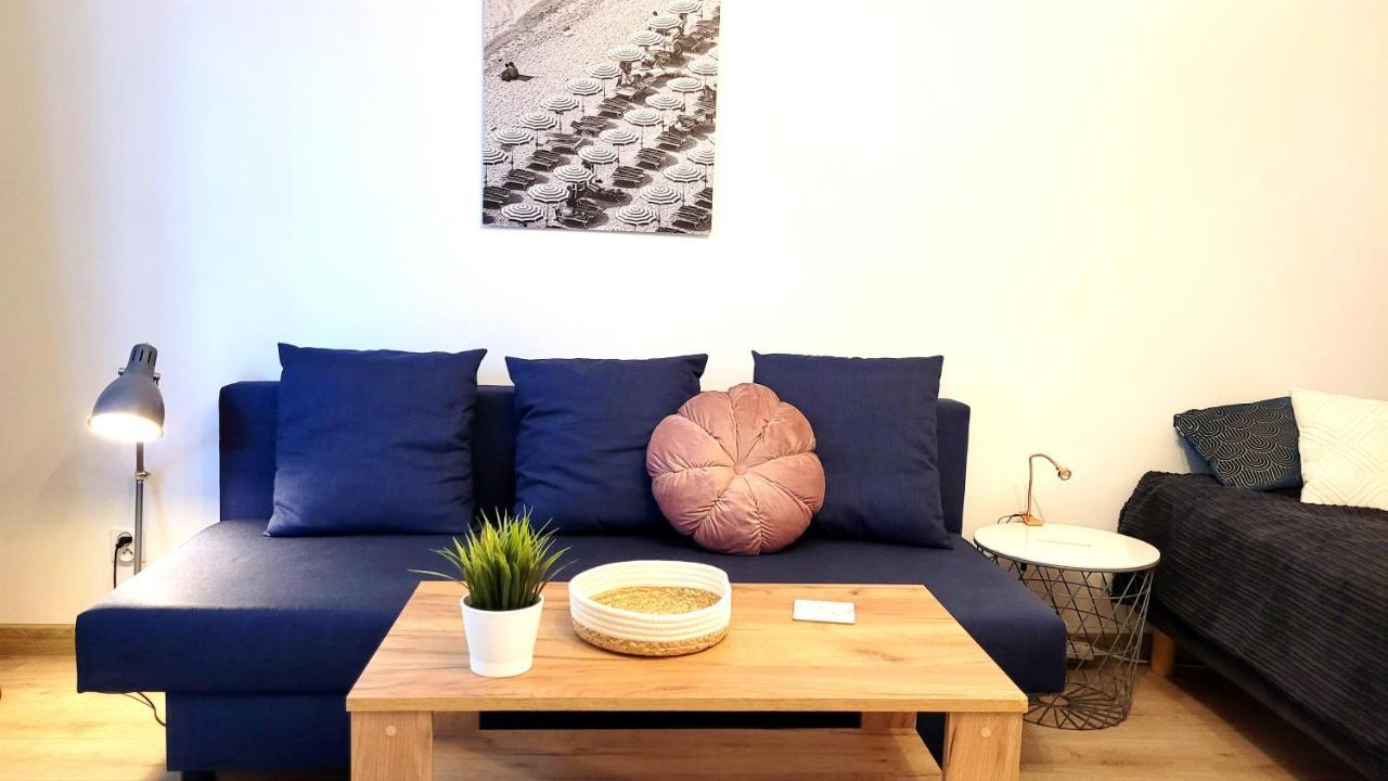 Great Life - Apartment Next To Metro Station Varsovie Extérieur photo