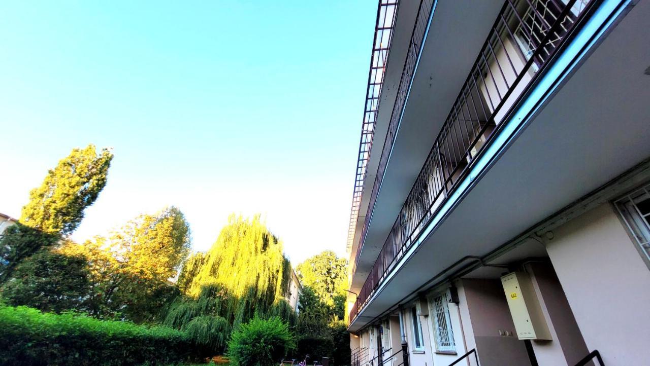 Great Life - Apartment Next To Metro Station Varsovie Extérieur photo